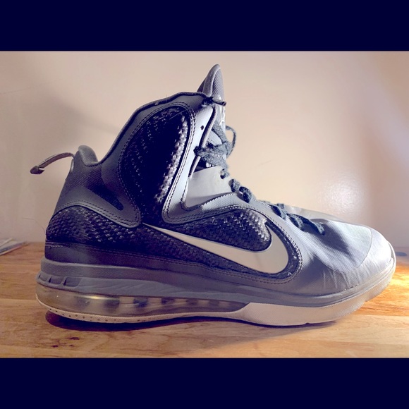 nike lebron 9’s - Picture 2 of 4